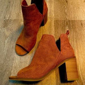 Universal Thread - Heeled Ankle Boots